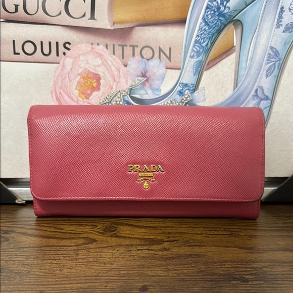 Prada Double Snap Saffiano Pink Leather Wallet Multi-Colored Inside - Picture 1 of 15